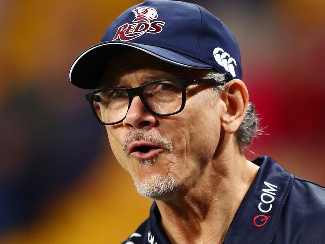 BRISBANE, AUSTRALIA - APRIL 25: Reds Coach Les Kiss looks on during the round 11 Super Rugby Pacific match between Queensland Reds and Blues at Suncorp Stadium, on April 25, 2025, in Brisbane, Australia. (Photo by Chris Hyde/Getty Images)