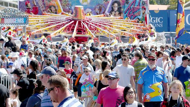 Thousands stream into first day of Gold Coast Show  Gold Coast Bulletin