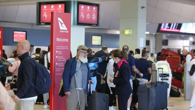 One in four Qantas flights were delayed in August. Picture: NCA NewsWire /Brendan Beckett