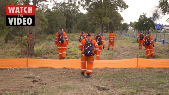 Police search bush in Gregory Thurlow cold case