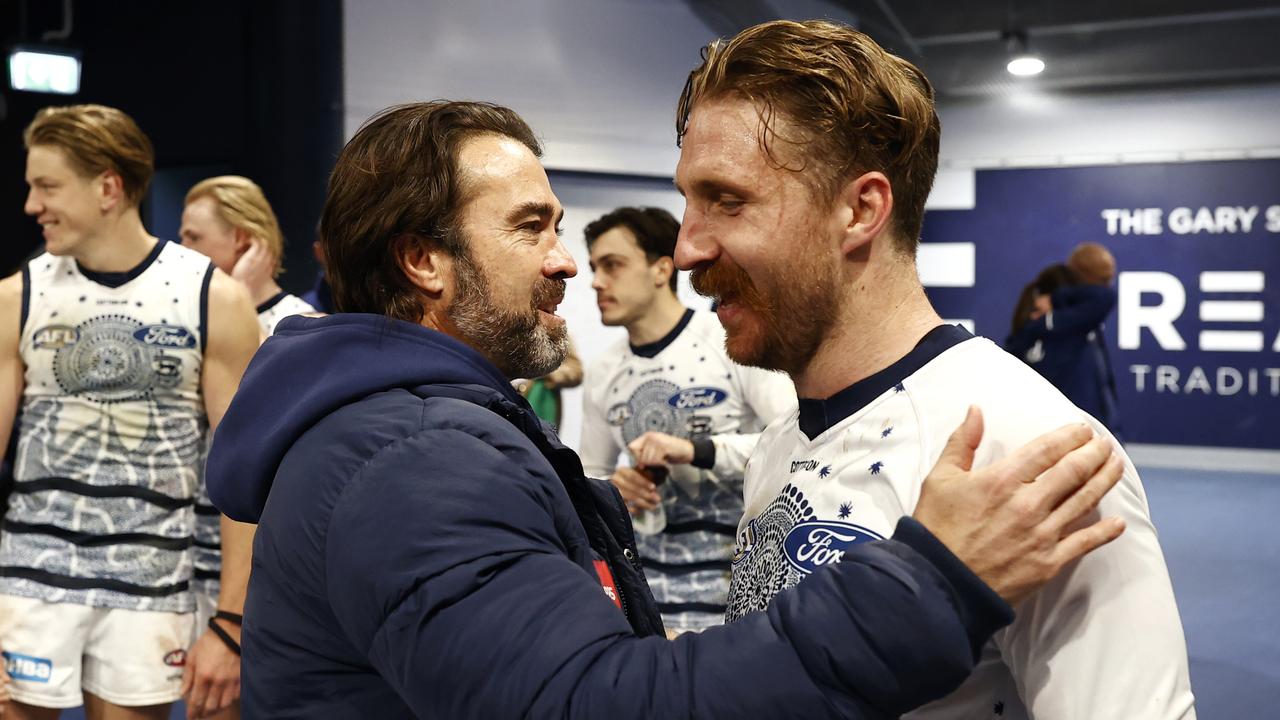 Chris Scott shows Zach Tuohy some love. (Photo by Darrian Traynor/Getty Images)