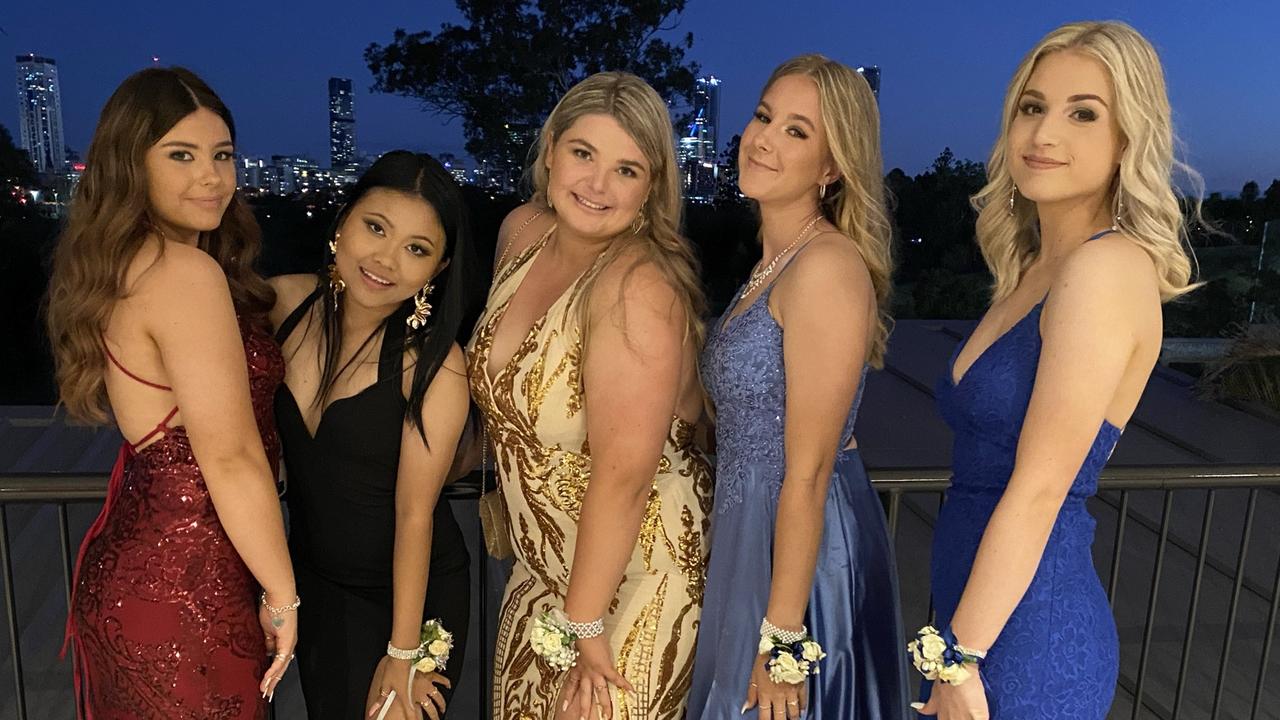 Southern Cross Catholic College Year 12 students Tyler-Rose Smith, Ja Ja Arjhan, Alana Smith, Georgia Cullen Hannah Thompson had a great time at the formal at Victoria Park on September 16, 2021. Photo: Majella Thompson