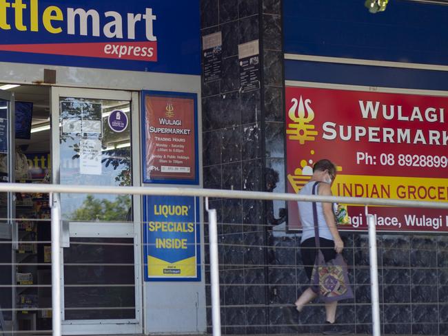 Darwin supermarket to cough up $100k after underpaying worker