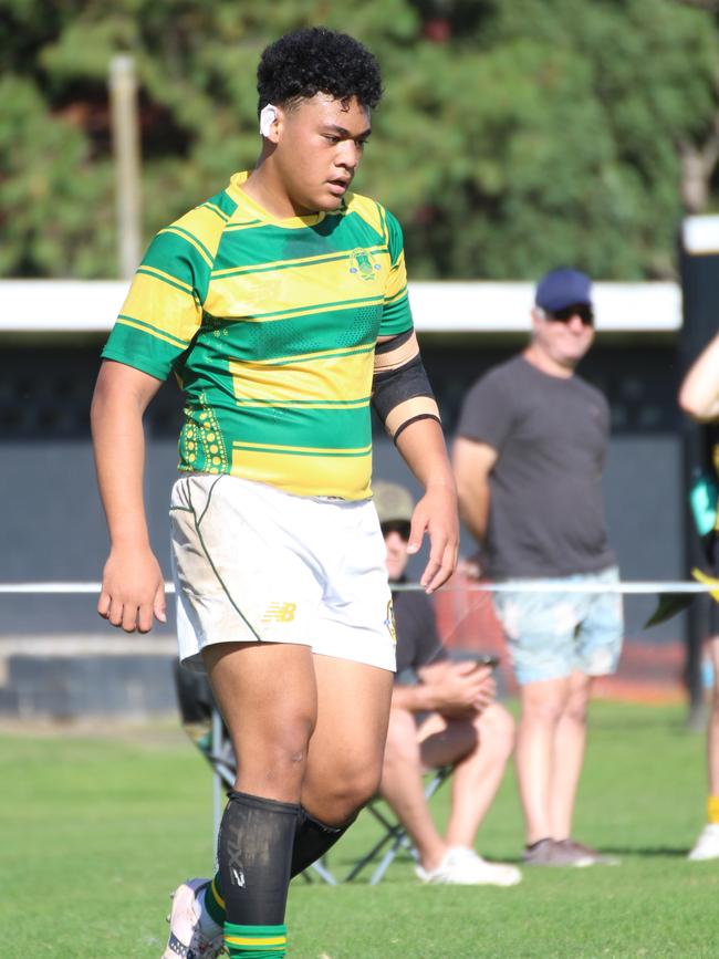 Denzel Savelino.
