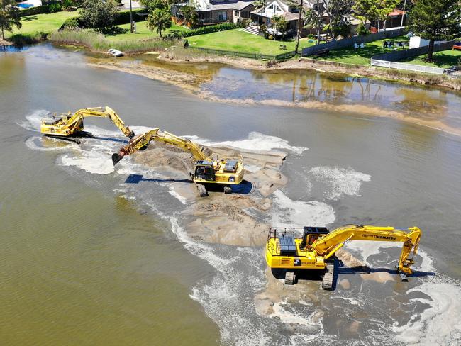 Dredging the Eastern Basin of Narrabeen Lagoon in October 2018. Picture: Manly Daily