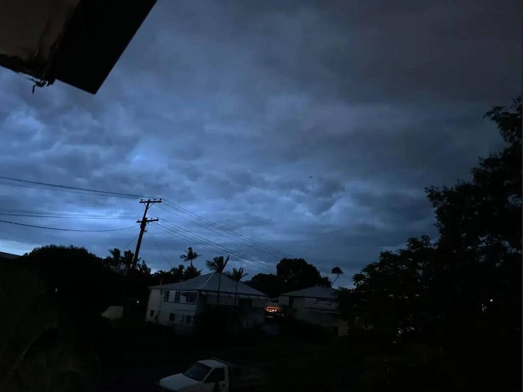 Qld weather: 500km stretch in firing line for more severe storms | The ...