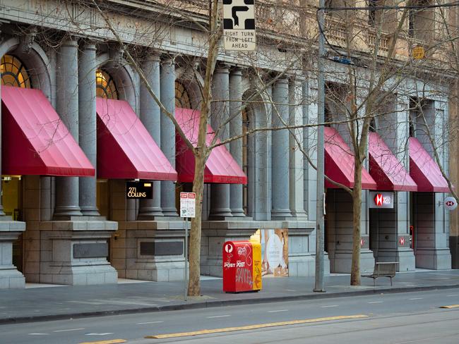 Stores are closed around the Melbourne CBD. Picture: Jason Edwards.