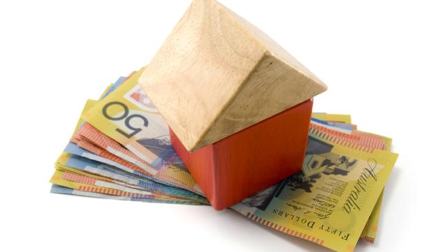 Economists tip the cash rate to fall by another 25 basis points this year. Picture: iStock