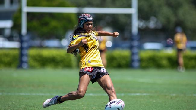 Aamira Renouf in action for the Sunshine Coast Falcons. Picture: Mitch Ensby/QRL.