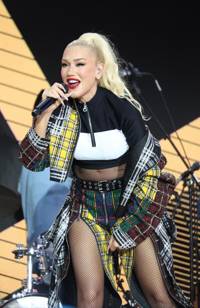 An ageless Gwen Stefani performs in Time Square in New York City. Picture: SteveSands/NewYorkNewswire/MEGA