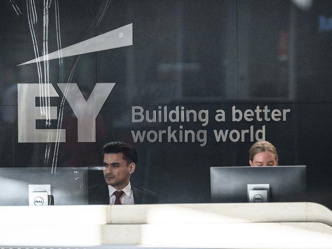 SYDNEY, AUSTRALIA - NewsWire Photos September 5, 2022: General View of the EY Ernst & Young building in the Sydney CBD. Picture: NCA NewsWire / James Gourley