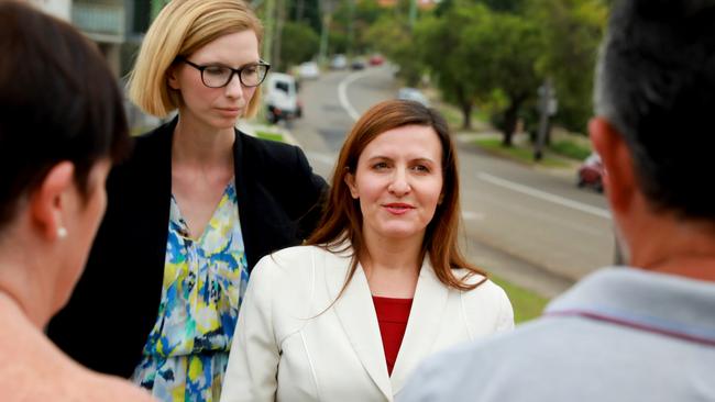 Shadow Minister for Planning Tania Mihailuk with Labor candidate for Parramatta Liz Scully and Telopea residents Sue and Mark Dodds. (AAP IMAGE/ Angelo Velardo)