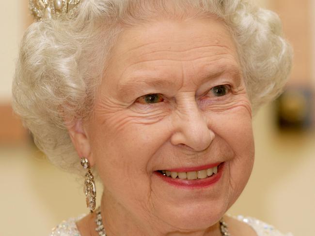 Queen Elizabeth Ii & The Duke Of Edinburgh Visit The Baltic States.State Banquet In At The Presidential Palace In Vilnius, Lithuania. (Photo by POOL - Mark Cuthbert/UK Press via Getty Images)