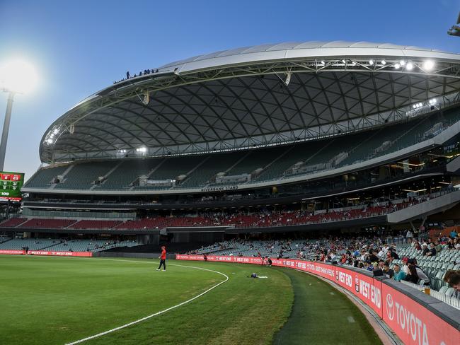 Could the Adelaide Oval do the (nearly) impossible and host back-to-back cricket and footy matches? Picture: Mark Brake/Getty Images.