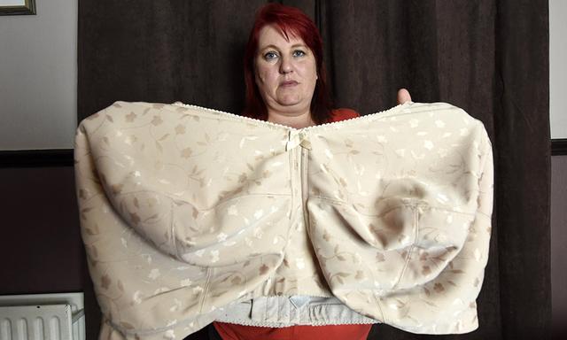 Large Breasts A Mother Of Five Claims She Almost Suffocated Because Of 