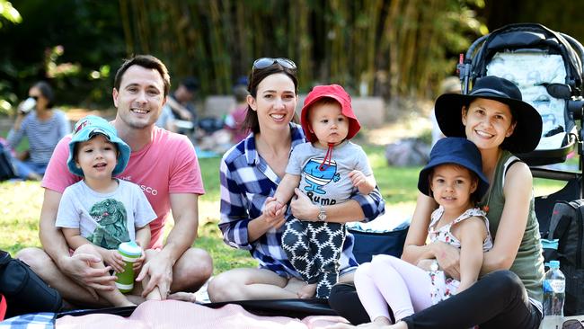 2018 AFCM; Australian Festival of Chamber Music Queens Gardens concert in Townsville. Matt and Tanya Morris with Lachlan 3 and Toby 1, with Amy Rent and Imogen 4