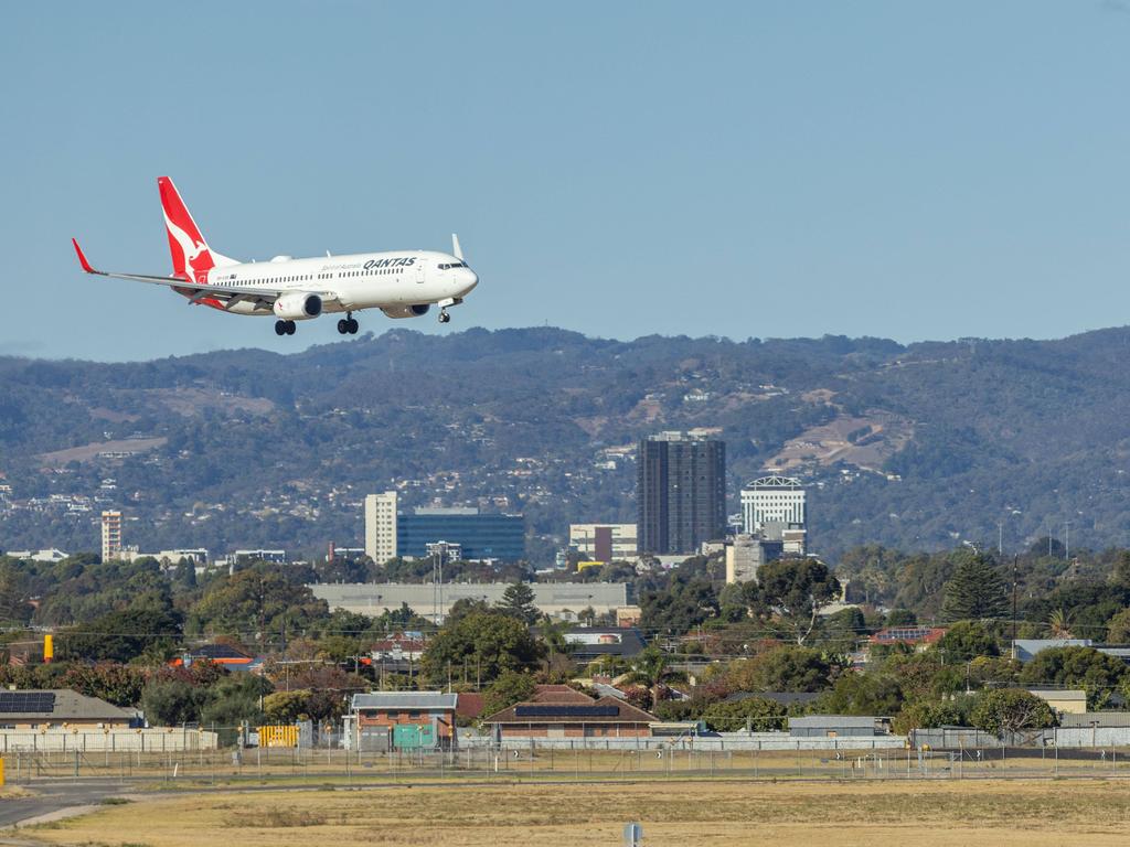 Hundreds of Qantas engineers will strike on Friday morning over alleged pay disputes. Picture: NCA NewsWire / Ben Clark