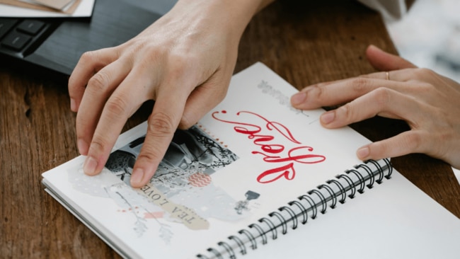 TikTok’s newest obsession – junk journaling – has creators all across the platform embracing their inner crafting talents and creativity. Image: Pexels