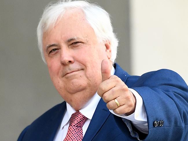Businessman Clive Palmer gestures as he leaves the Supreme Court in Brisbane, Friday, October 26, 2018. Mr Palmer is trying to stop a second judge from hearing his legal battle with the liquidators of his collapsed Queensland Nickel business. (AAP Image/Dan Peled) NO ARCHIVING