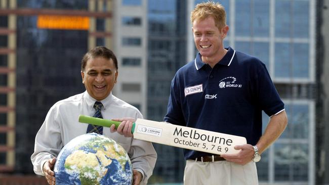 Sunil Gavavkar and ICC World XI captain Shaun Pollock in 2005. Gavaskar played with both Pollock’s father and uncle on the World XI tour in 1971-72.