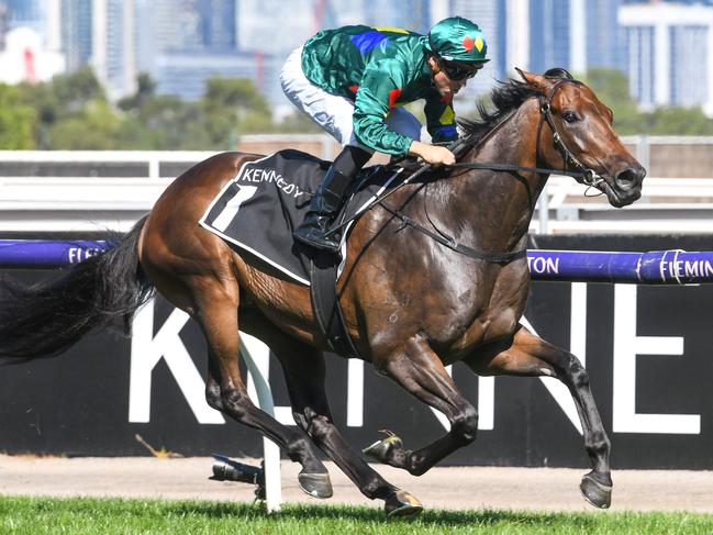 Alligator Blood powers to victory in the Australian Guineas.