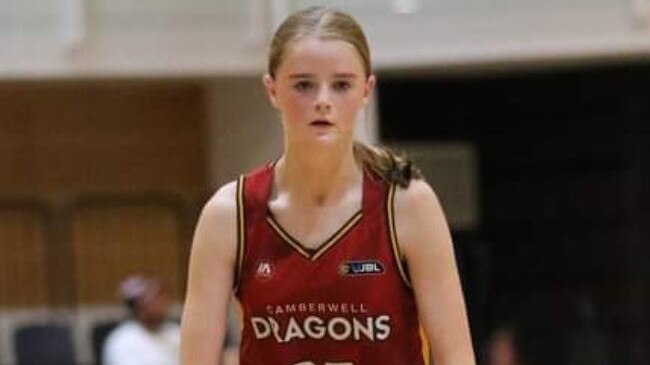 Ella Philpin is a player who is not afraid of taking on players taller than her. Picture: Supplied.