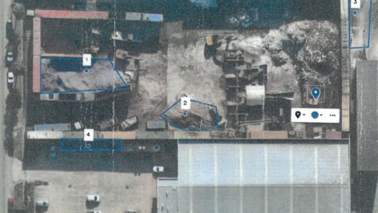 Dust blew from asbestos rubble stockpile