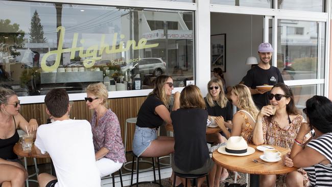 Enjoy the relaxed outdoor eating at Highline in Palm Beach. Photo: Russell Shakespeare