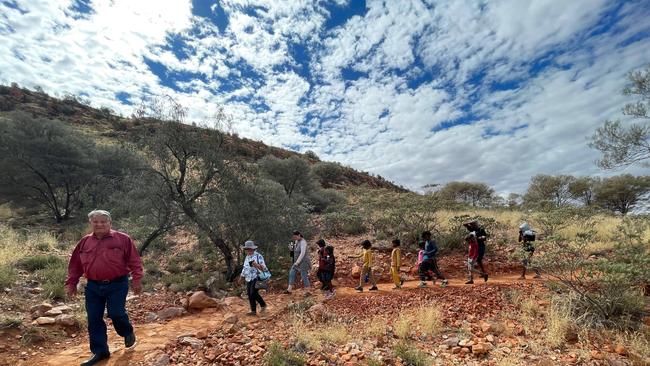 A new public walking and cycling trail between Anthwerrke (Emily Gap) and Atherrke (Jessie Gap).