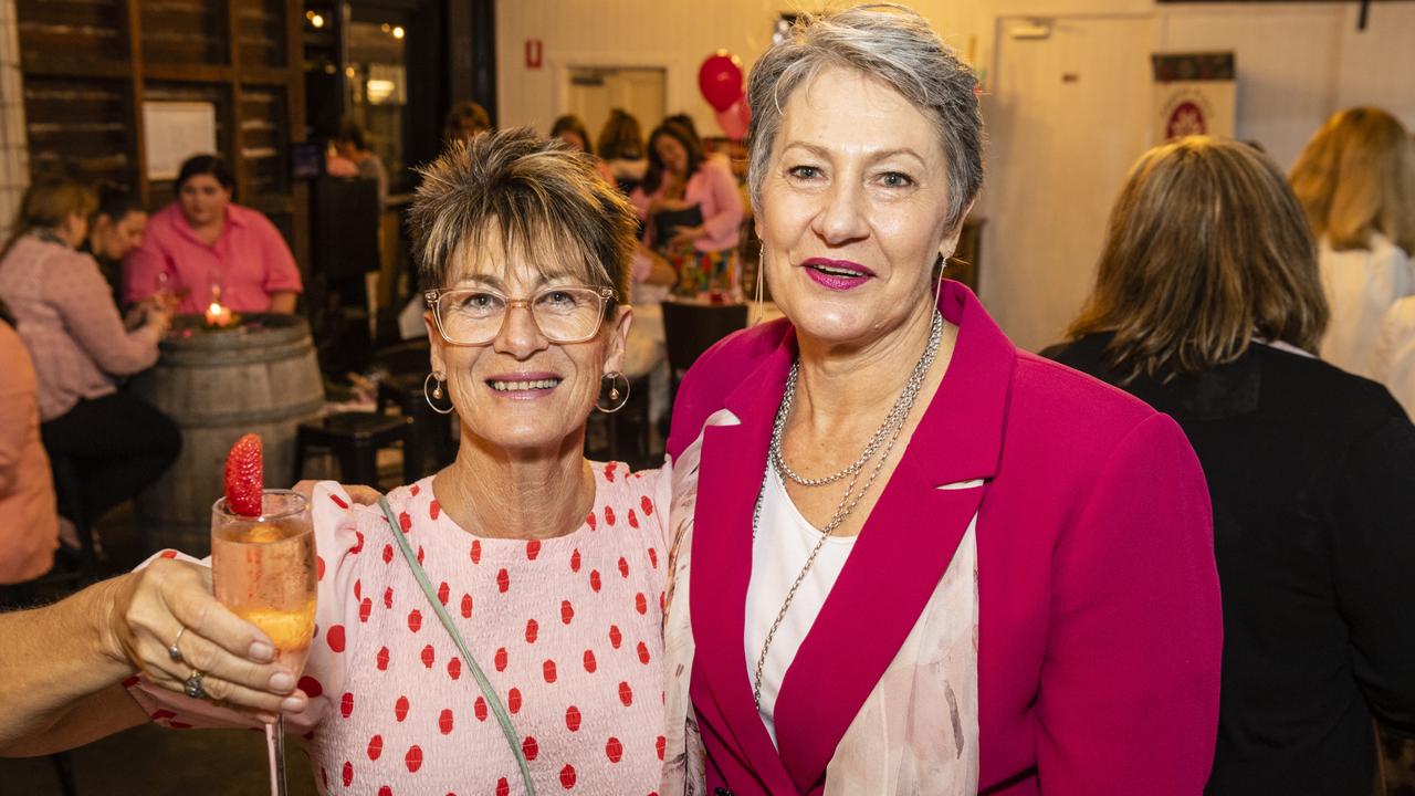 Maxine Hetherington (left) and Robyn Johnson at the ladies cocktail night fundraiser for Protea Place at the Royal Hotel, Friday, April 29, 2022. Picture: Kevin Farmer