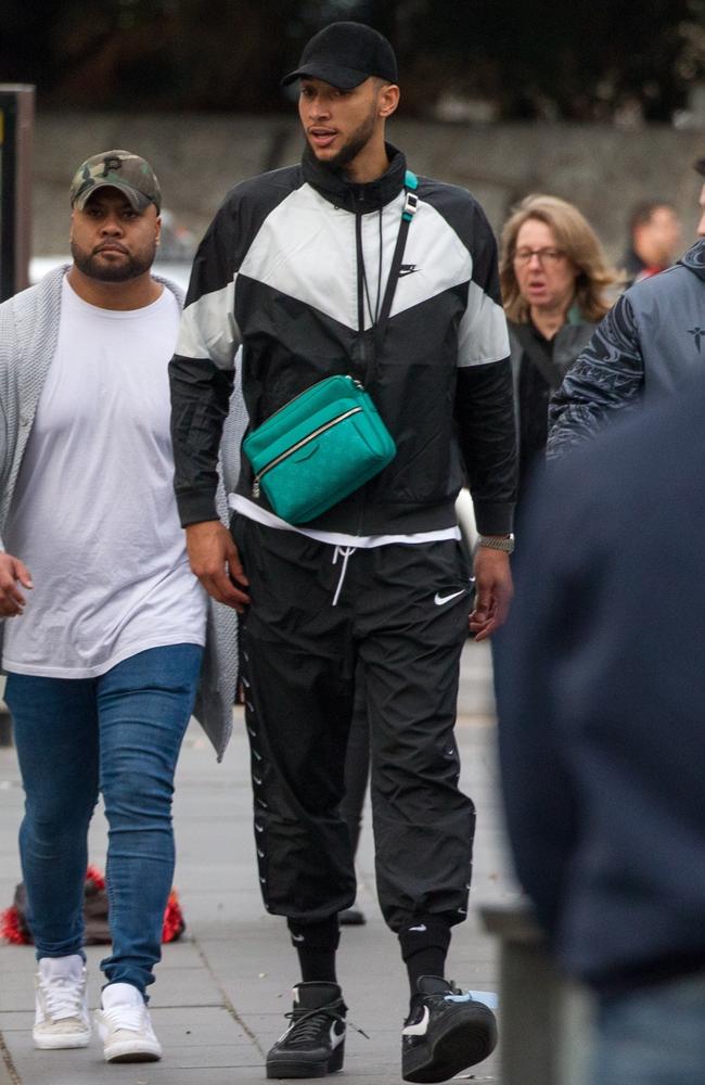 Ben Simmons, Kendall Jenner, Bella Hadid: Stars wearing 'bum bags