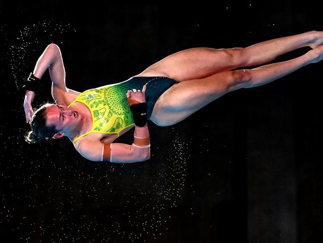 PARIS, FRANCE - AUGUST 05: Ellie Cole of Australia in action during the Women's 10m Platform Preliminary stage of the Diving on day ten of the Olympic Games Paris 2024 at Aquatics Centre on August 05, 2024 in Paris, France. (Photo by Bradley Kanaris/Getty Images)