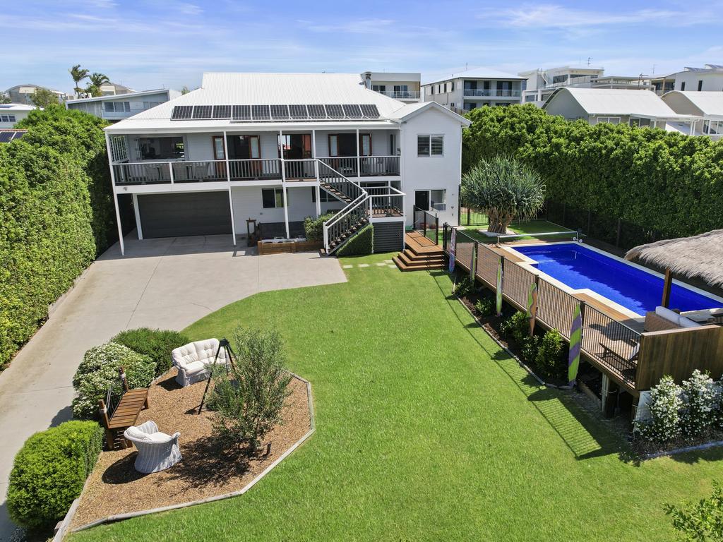 Ray White Caloundra recently sold a six-bedroom Kings Beach property that exceeded expectations at an in house auction which fetched $2.7m.