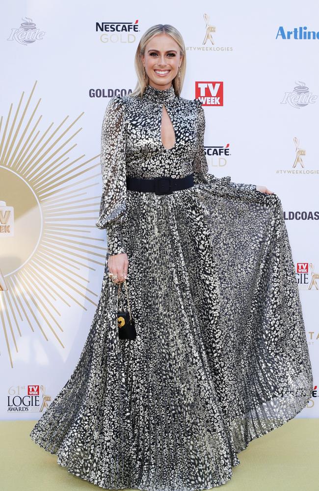 2019 logies outlet dresses