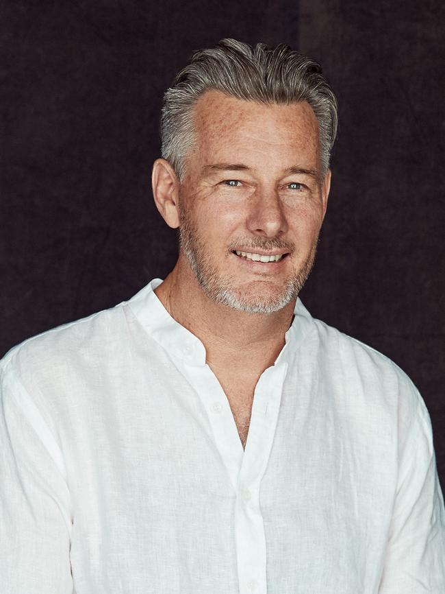 Barry Du Bois.