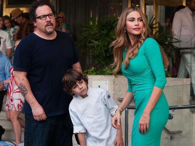 Jon Favreau, Emjay Anthony and Sofia Vergara.