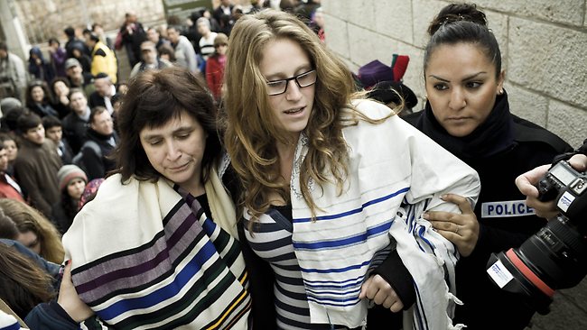 ISRAEL-RELIGION-JUDAISIM-WOMEN