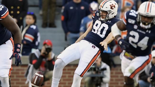 Former St Kilda forward Arryn Siposs in action for Auburn against Georgia in Alabama. Picture: AAP