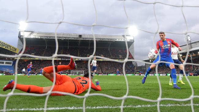 Connor Wickham scores Crystal Palace’s first goal from the penalty spot. Picture: Getty Images.