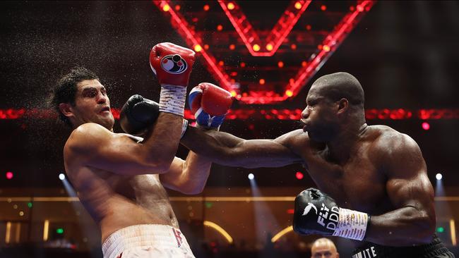 Daniel Dubois punches Filip Hrgovic. Photo by Richard Pelham/Getty Images.