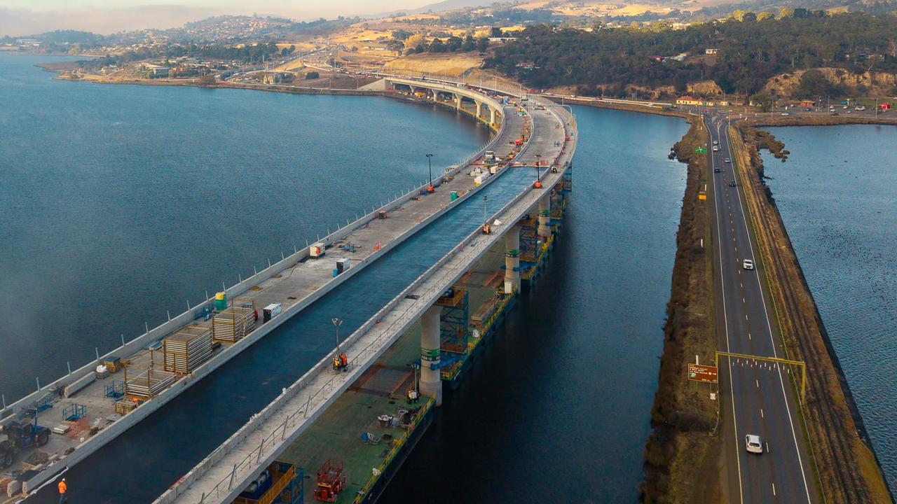 The new Bridgewater Bridge (left) and the old bridge (right). Picture: Supplied