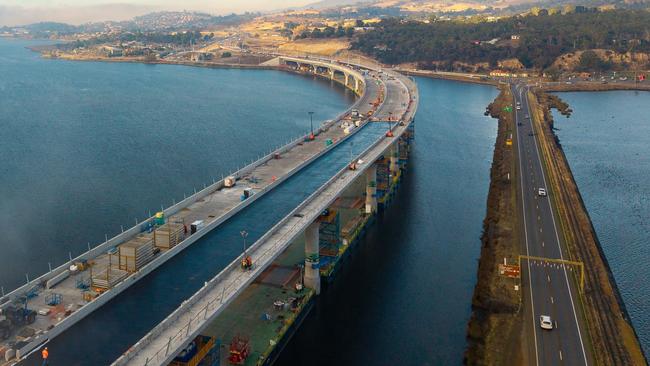 The new Bridgewater Bridge (left) and the old bridge (right). Picture: Supplied