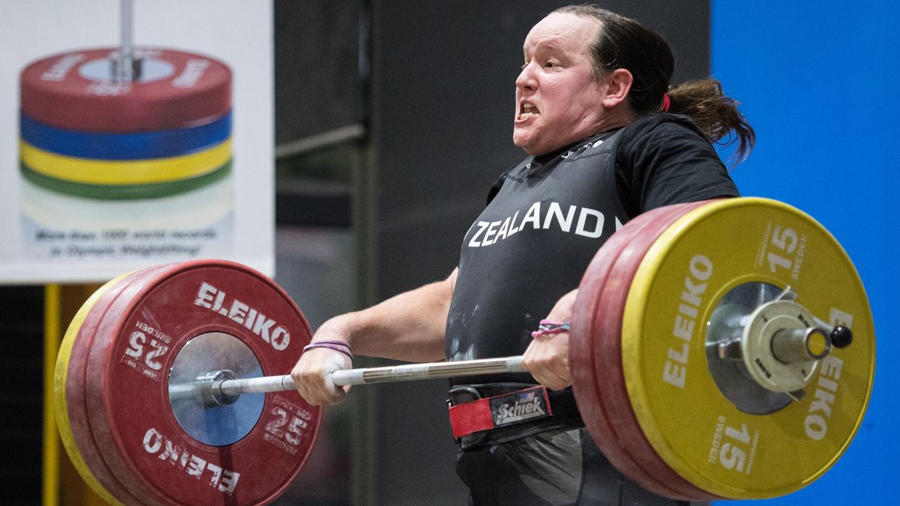 Laurel Hubbard weightlifter