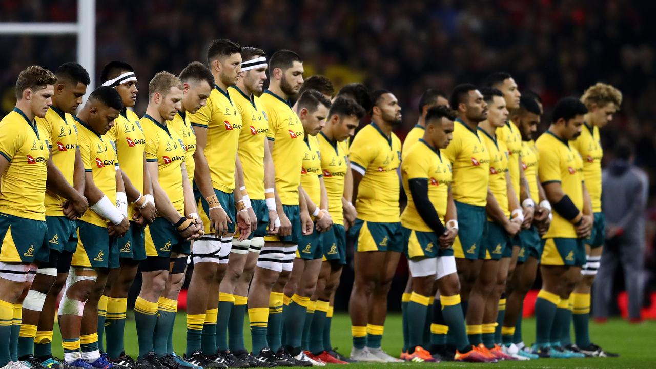 Former Wallabies captain Michael Lynagh has described the current side as stale and predictable.