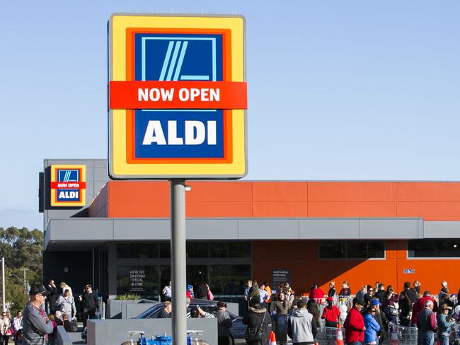 Much anticipated Aldi opens in Adelaide’s west