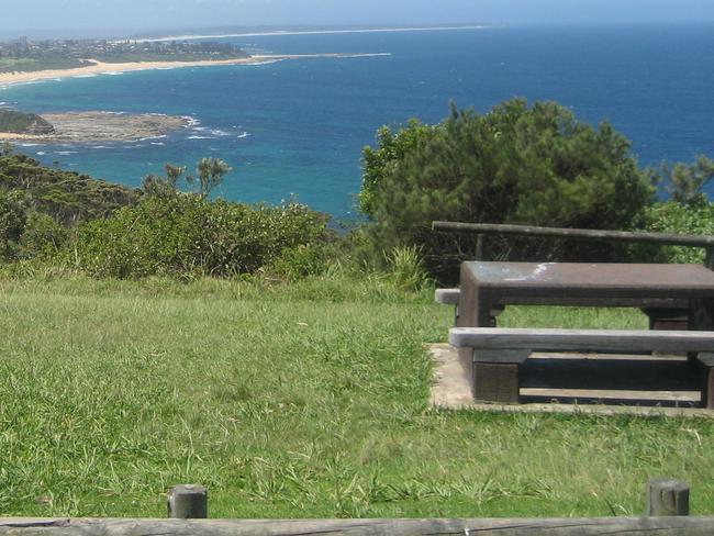 Crackneck Point lookout in Bateau Bay on Central Coast.