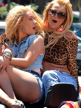 Iggy Azalea and Britney Spears Film a Music Video on Ventura Blvd Pictured: Iggy Azalea, Britney Spears Ref: SPL994929 090415 Picture by: Photographer Group / Splash News Splash News and Pictures Los Angeles: 310-821-2666 New York: 212-619-2666 London: 870-934-2666 photodesk@splashnews.com