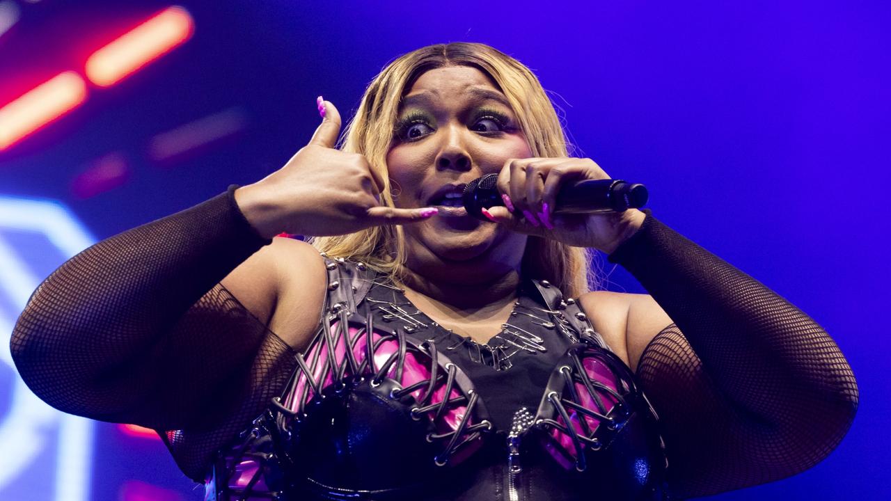 Not Allowing Skinny Women to Audition for Lizzo is Non-Inclusive', says  Girl Who Can Eat Pizza Without Public Shame - The Nordly