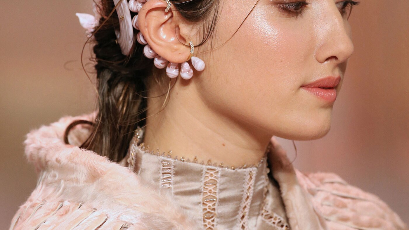 7 must-try beauty trends for 2021, according to couture fashion week