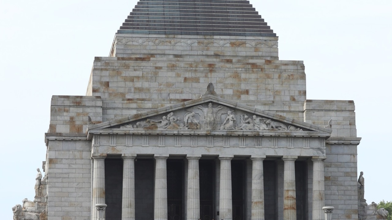 Melbourne marks Remembrance Day with Prime Minister in attendance